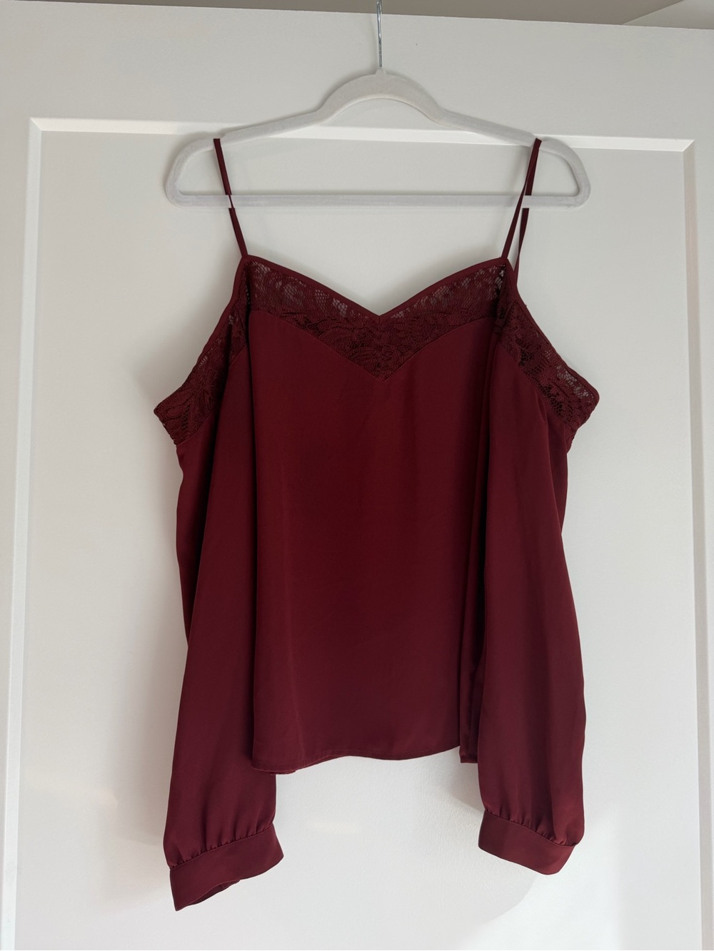 Express Wine Lace-Trim Cold-Shoulder Camisole